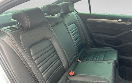 Volkswagen Passat B8 рестайлинг, 2018 год, 2 099 999 рублей, 11 фотография