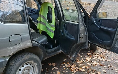 Chevrolet Niva I рестайлинг, 2006 год, 150 000 рублей, 9 фотография