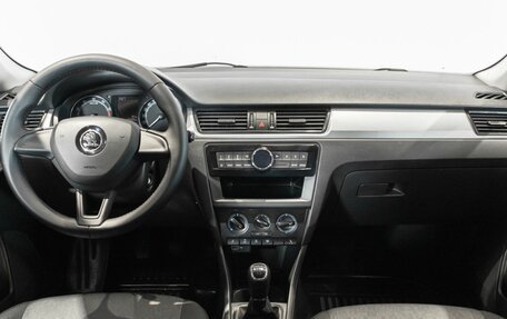 Skoda Rapid I, 2018 год, 1 068 100 рублей, 6 фотография
