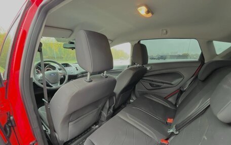 Ford Fiesta, 2016 год, 810 000 рублей, 10 фотография