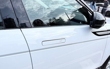 Land Rover Range Rover Evoque II, 2021 год, 2 900 000 рублей, 12 фотография