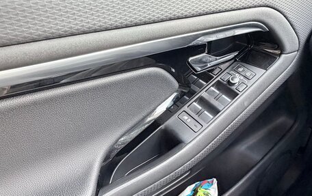 Land Rover Range Rover Evoque II, 2021 год, 2 900 000 рублей, 19 фотография