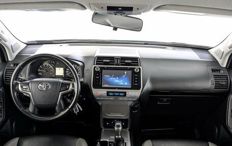 Toyota Land Cruiser Prado 150 рестайлинг, 2019 год, 4 200 000 рублей, 14 фотография