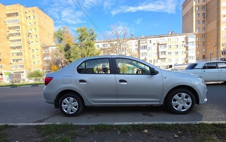 Renault Logan II, 2019 год, 850 000 рублей, 5 фотография