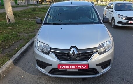 Renault Logan II, 2019 год, 850 000 рублей, 7 фотография