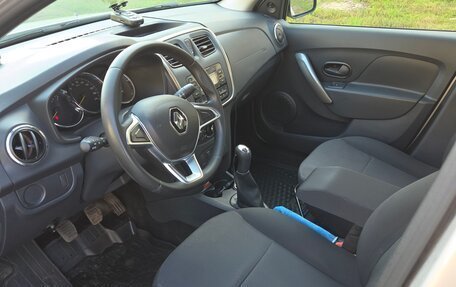 Renault Logan II, 2019 год, 850 000 рублей, 10 фотография