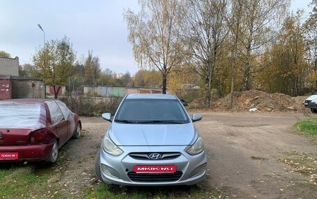 Hyundai Solaris II рестайлинг, 2013 год, 600 000 рублей, 1 фотография