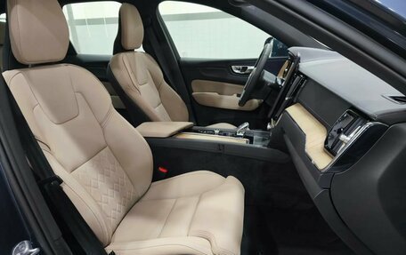 Volvo XC60 II, 2025 год, 6 390 000 рублей, 39 фотография