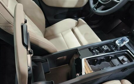 Volvo XC60 II, 2025 год, 6 390 000 рублей, 40 фотография