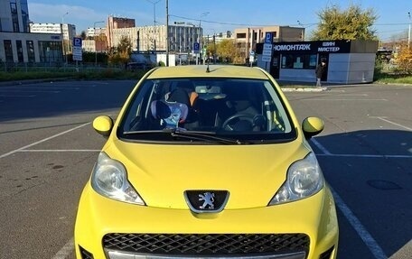 Peugeot 107 I рестайлинг, 2010 год, 380 000 рублей, 5 фотография