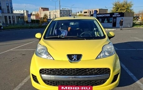Peugeot 107 I рестайлинг, 2010 год, 380 000 рублей, 4 фотография