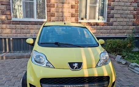 Peugeot 107 I рестайлинг, 2010 год, 380 000 рублей, 19 фотография