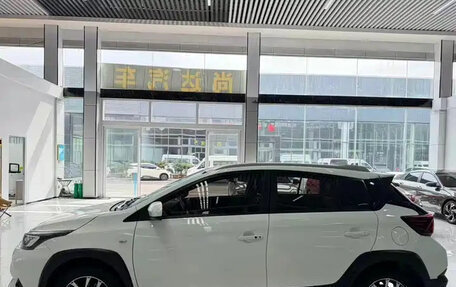Toyota Yaris XP150 рестайлинг, 2022 год, 925 000 рублей, 4 фотография