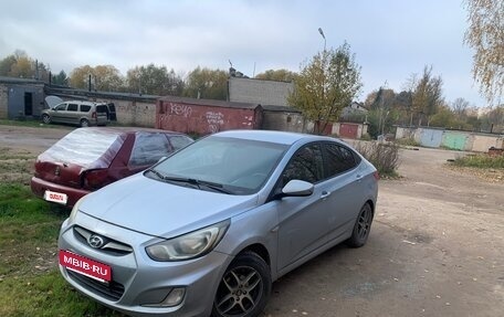 Hyundai Solaris II рестайлинг, 2013 год, 600 000 рублей, 2 фотография