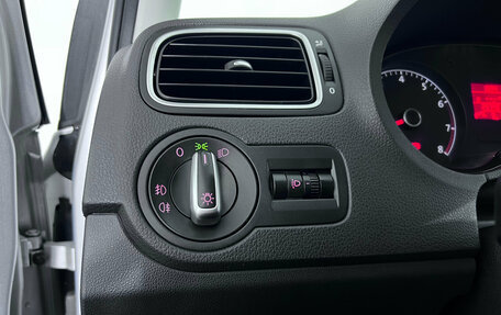Volkswagen Polo VI, 2011 год, 697 000 рублей, 15 фотография
