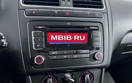 Volkswagen Polo VI, 2011 год, 697 000 рублей, 11 фотография