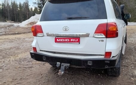Toyota Land Cruiser 200, 2014 год, 3 800 000 рублей, 3 фотография