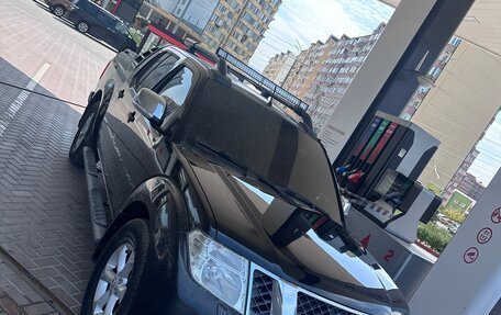 Nissan Navara (Frontier), 2010 год, 1 550 000 рублей, 3 фотография