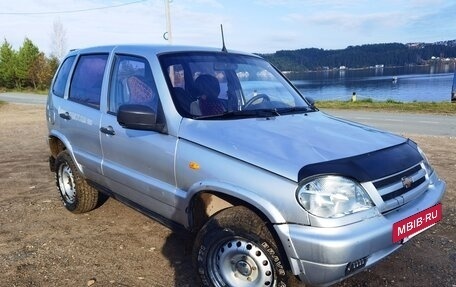Chevrolet Niva I рестайлинг, 2004 год, 220 000 рублей, 15 фотография