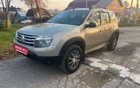 Renault Duster I рестайлинг, 2013 год, 897 000 рублей, 2 фотография