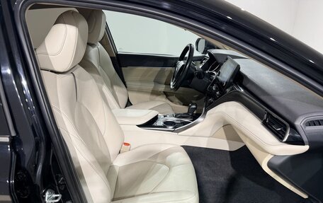 Toyota Camry, 2021 год, 2 699 000 рублей, 15 фотография