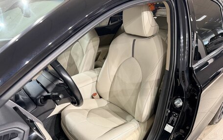Toyota Camry, 2021 год, 2 699 000 рублей, 12 фотография