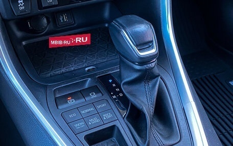 Toyota RAV4, 2025 год, 3 600 000 рублей, 16 фотография