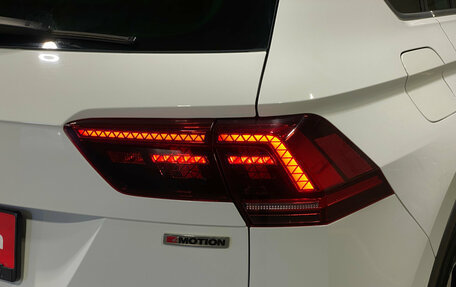 Volkswagen Tiguan II, 2019 год, 2 579 000 рублей, 8 фотография