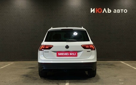 Volkswagen Tiguan II, 2019 год, 2 579 000 рублей, 6 фотография