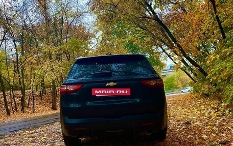 Chevrolet Traverse II, 2018 год, 2 450 000 рублей, 4 фотография