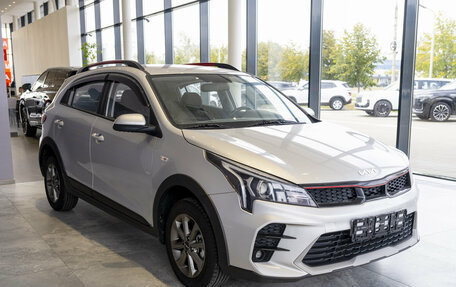 KIA Rio IV, 2021 год, 2 300 000 рублей, 1 фотография
