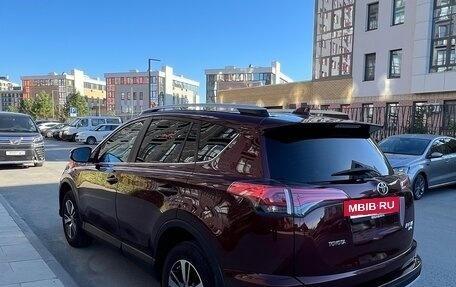 Toyota RAV4, 2017 год, 1 899 000 рублей, 7 фотография