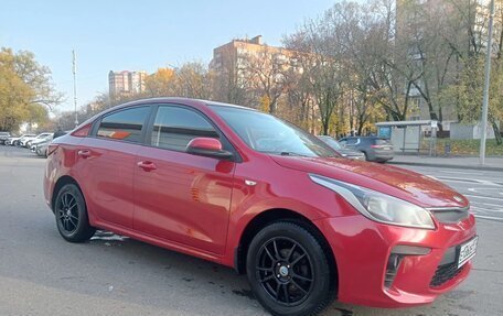 KIA Rio IV, 2017 год, 920 000 рублей, 2 фотография