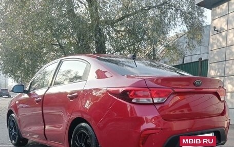KIA Rio IV, 2017 год, 920 000 рублей, 3 фотография