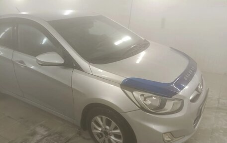 Hyundai Solaris II рестайлинг, 2012 год, 650 000 рублей, 1 фотография