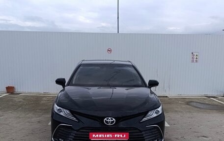 Toyota Camry, 2020 год, 2 190 000 рублей, 1 фотография