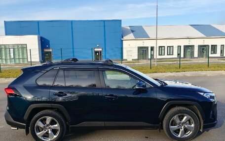 Toyota RAV4, 2019 год, 3 300 000 рублей, 7 фотография