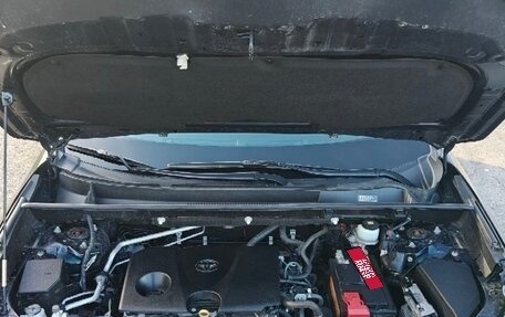 Toyota RAV4, 2019 год, 3 300 000 рублей, 19 фотография