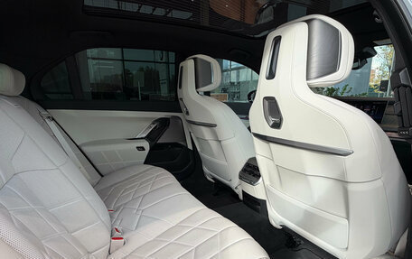 BMW 7 серия, 2023 год, 15 500 000 рублей, 10 фотография