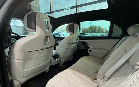 BMW 7 серия, 2023 год, 15 500 000 рублей, 15 фотография