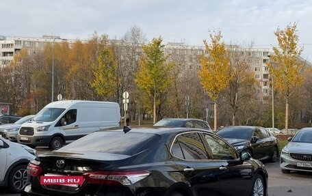 Toyota Camry, 2018 год, 2 550 000 рублей, 8 фотография