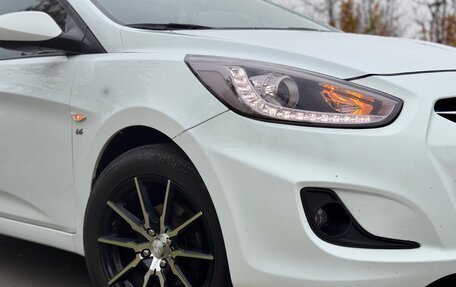 Hyundai Solaris II рестайлинг, 2013 год, 800 000 рублей, 9 фотография