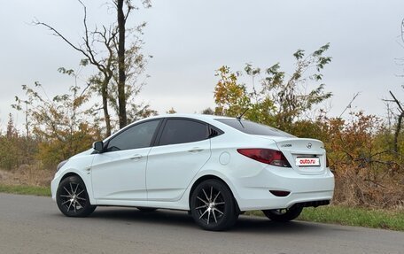 Hyundai Solaris II рестайлинг, 2013 год, 800 000 рублей, 6 фотография