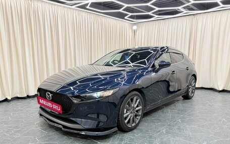 Mazda 3, 2021 год, 1 899 999 рублей, 2 фотография