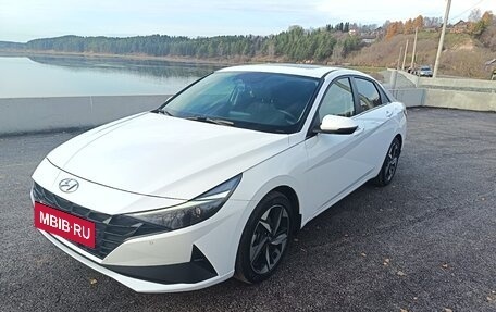 Hyundai Elantra, 2022 год, 2 600 000 рублей, 27 фотография