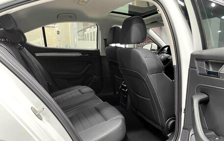 Skoda Superb III рестайлинг, 2023 год, 2 000 700 рублей, 17 фотография