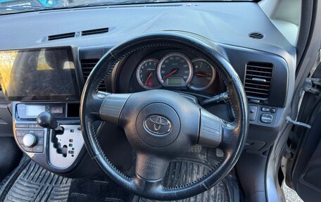 Toyota Wish II, 2005 год, 670 000 рублей, 8 фотография