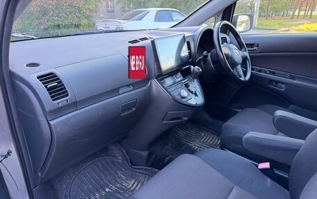 Toyota Wish II, 2005 год, 670 000 рублей, 7 фотография