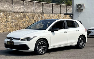 Volkswagen Golf VIII, 2023 год, 1 595 700 рублей, 1 фотография