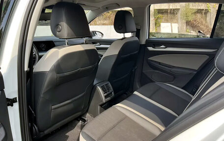 Volkswagen Golf VIII, 2023 год, 1 595 700 рублей, 15 фотография
